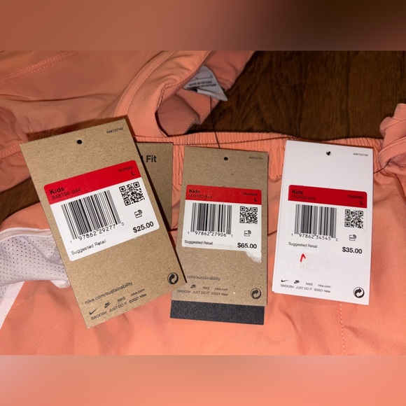 NWT Lot Of 3 Nike Dri Fit Jacket, Tank Top & Running Shorts Set Girls Size Large - Picture 3 of 10